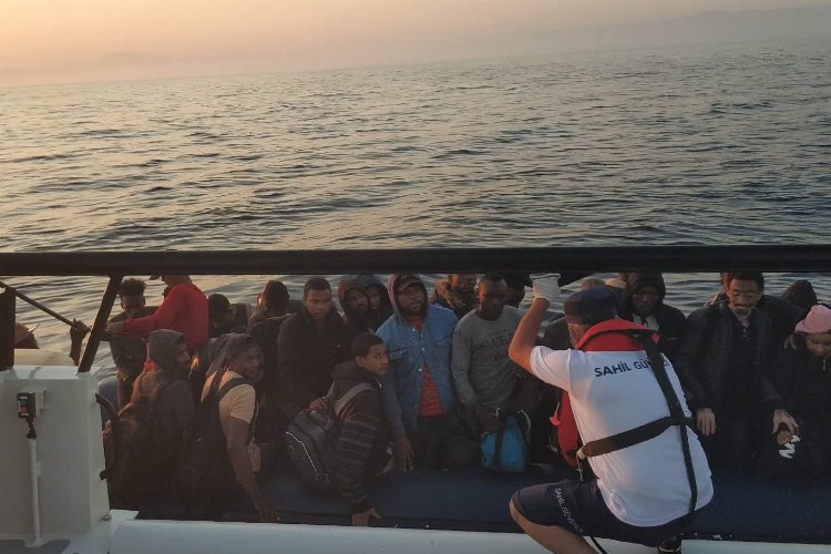 Aydın Kuşadası'nda 35 düzensiz göçmen yakalandı -