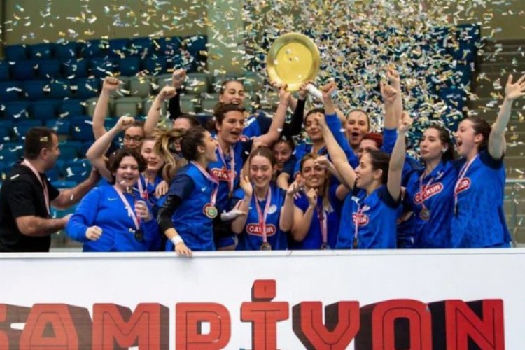 Çaykur Rizespor hentbolde şampiyon oldu -