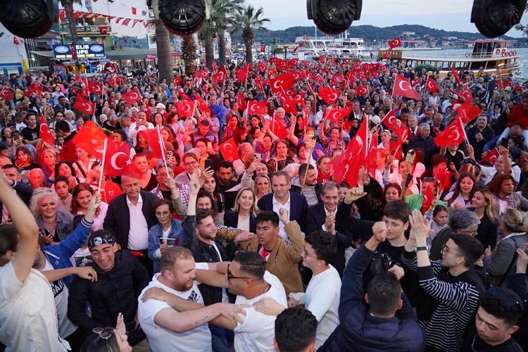 Ayvalık'ta 19 Mayıs heyecanı -