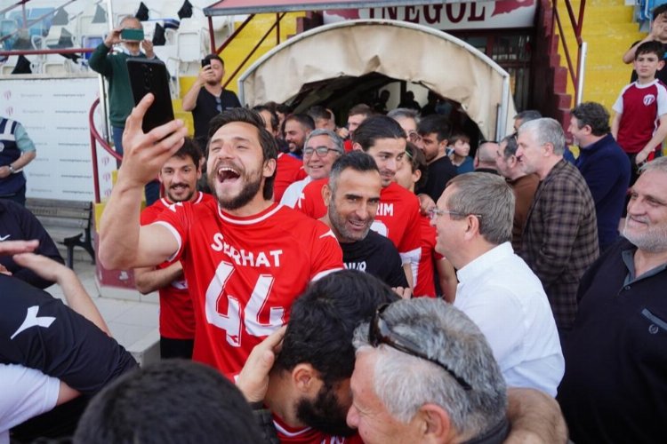 Ayvalıkgücü Belediyespor 3. Lig'de -