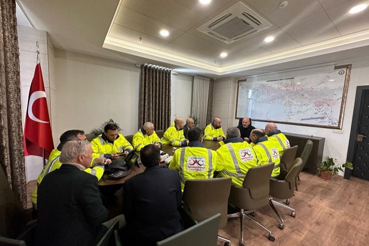 Azerbaycan'dan kardeşine deprem 'seferberliği' -