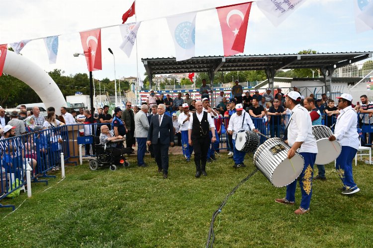 Aziz Yıldırım er meydanında -