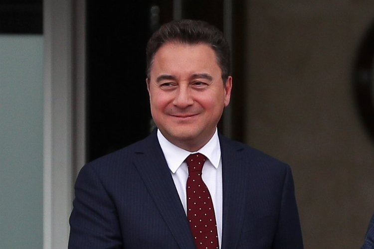 Babacan'dan gençlere çağrı -