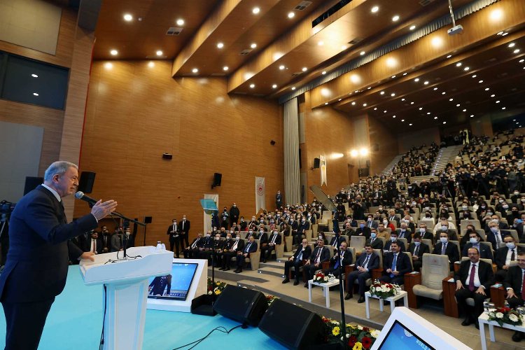 Bakan Akar: Askeri planlamalarda da Meteoroloji'nin tahminleri önemlidir -