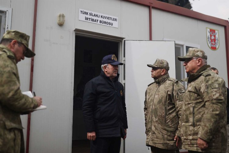 Bakan Akar, son deprem ardından yeniden Hatay'da -