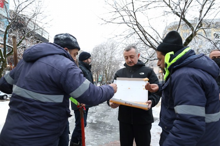 Başkan Büyükakın’dan Kocaeli'nde karla mücadele eden ekiplere teşekkür -