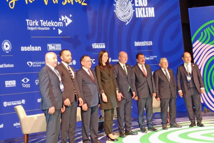 Başkan Büyükkılıç, Ankara'da Eko İklim Zirvesi'nde konuştu, TOGG'in inceledi -