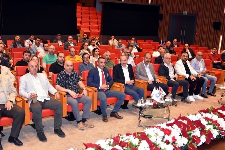 Başkan Gülsoy: Kurumsallaşmayan ve markalaşmayan şirketlerin yaşama şansı yok -