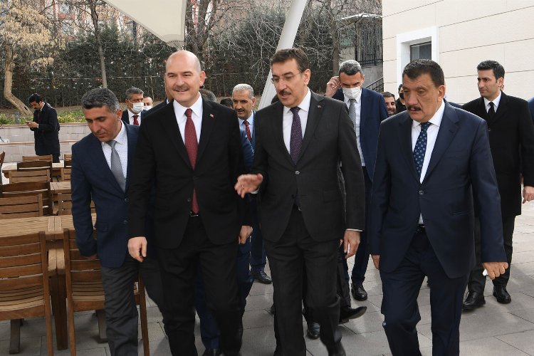 Başkan Gürkan, muhtarlarla birlikte Bakan Soylu ile Ankara'da bir araya geldi -