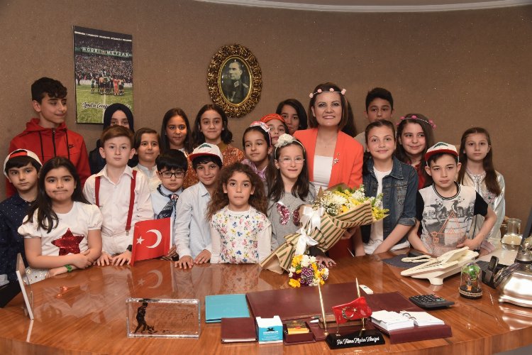 Başkan Hürriyet: İzmit çocukların belediyesi -