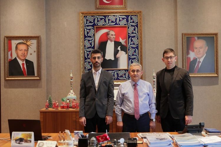 Başkan Işık Kütahya'da gençlerle AB projelerini görüştü -