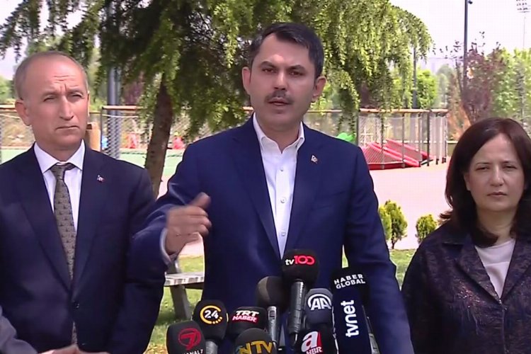 Bakan Kurum: 1 pist acil inişler için açık kalacak -