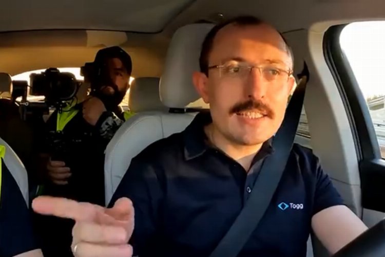 Bakan Muş Togg'un test sürüşünde -