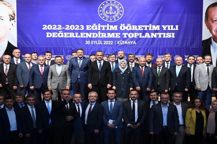 Bakan Özer eğitimi Kütahya'dan değerlendirdi -