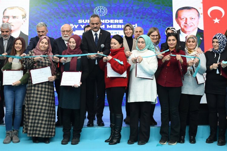 Bakan Özer: Hane sayısı 10'un üzerindeki köylerde okulları açacağız -