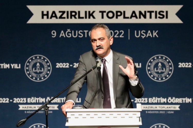 Bakan Özer Uşak'ta okul müdürleriyle buluştu -