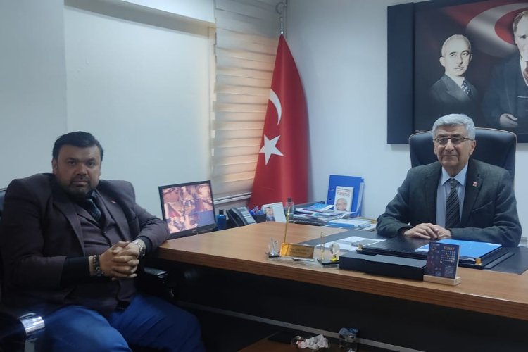Başkan Parlar, “Cumhuriyet Halk Partisi laik bir partidir ama dinsiz değildir” -