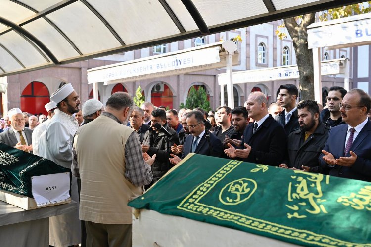 Bakan Soylu 9 cenaze için Bursa'da -
