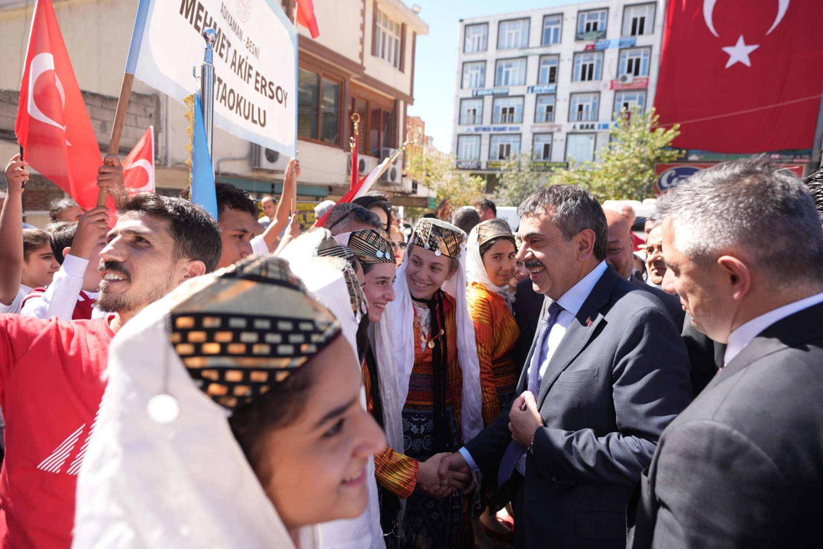Bakan Tekin, 26. Besni Eğitim Bayramı'nda konuştu -