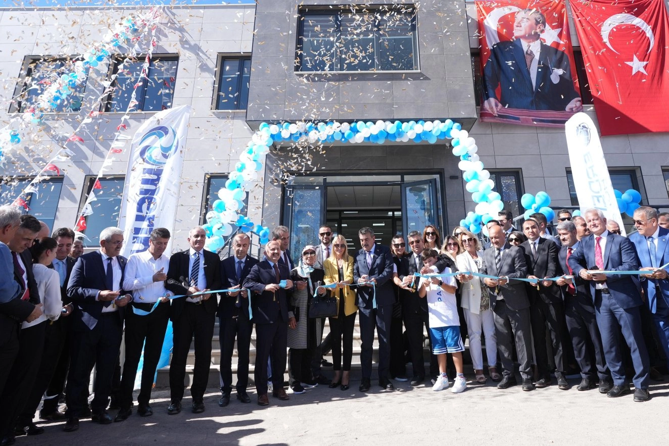 Bakan Tekin'den Adıyaman'da eğitime toplu temel -