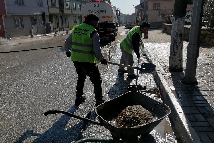 Başkan Tekin, “Ekiplerimiz daha temiz bir Pazaryeri için çalışıyor.” -