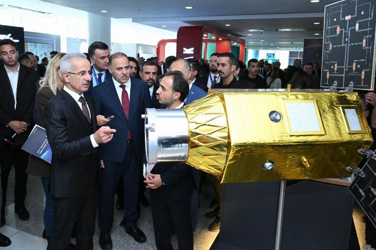 Bakan Uraloğlu: Dünyada 'söz' için uzayda da 'iz' olacağız -