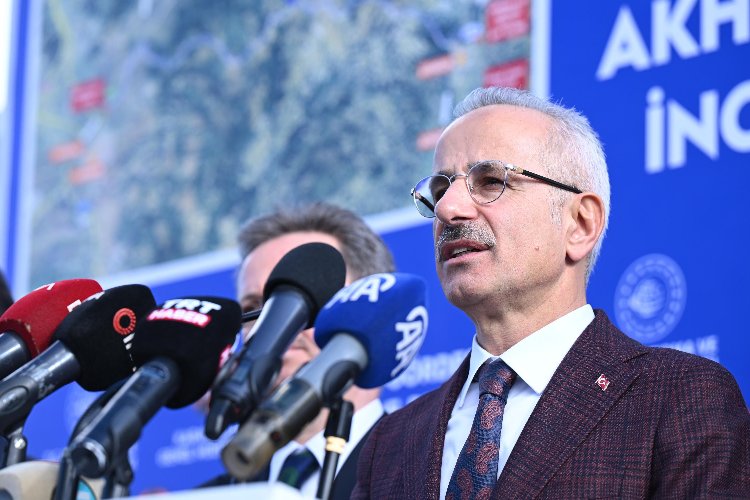 Bakan Uraloğlu: Hayali kurulan her proje gerçeğe dönüşüyor -