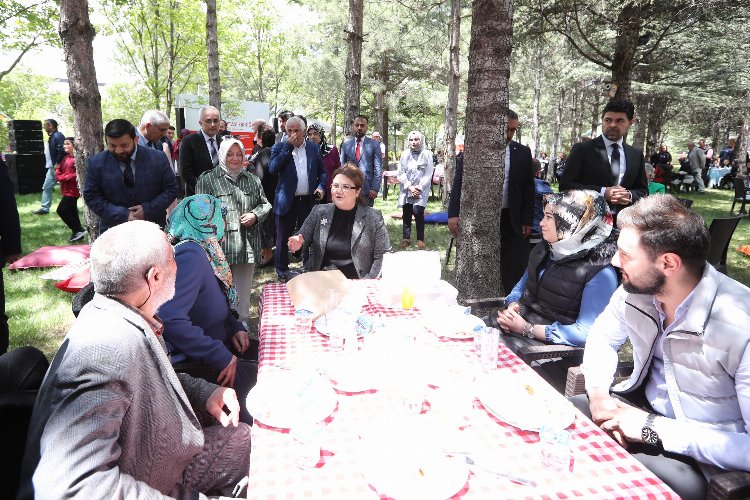 Bakan Yanık 'aile' pikniğinde -