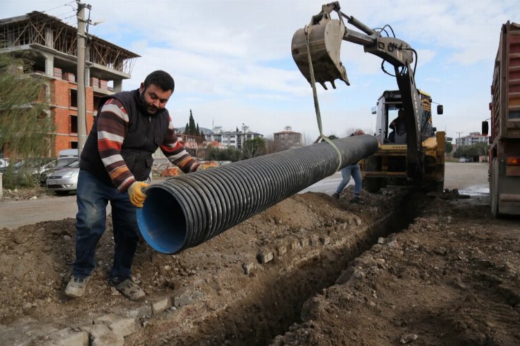 Balıkesir Edremit'te altyapı çalışmaları devam ediyor -