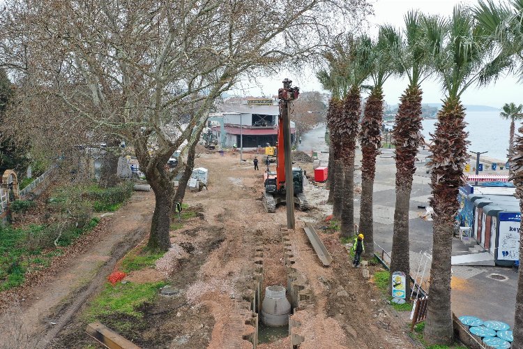 Balıkesir Erdek’te sıra Çuğra sahilinde -