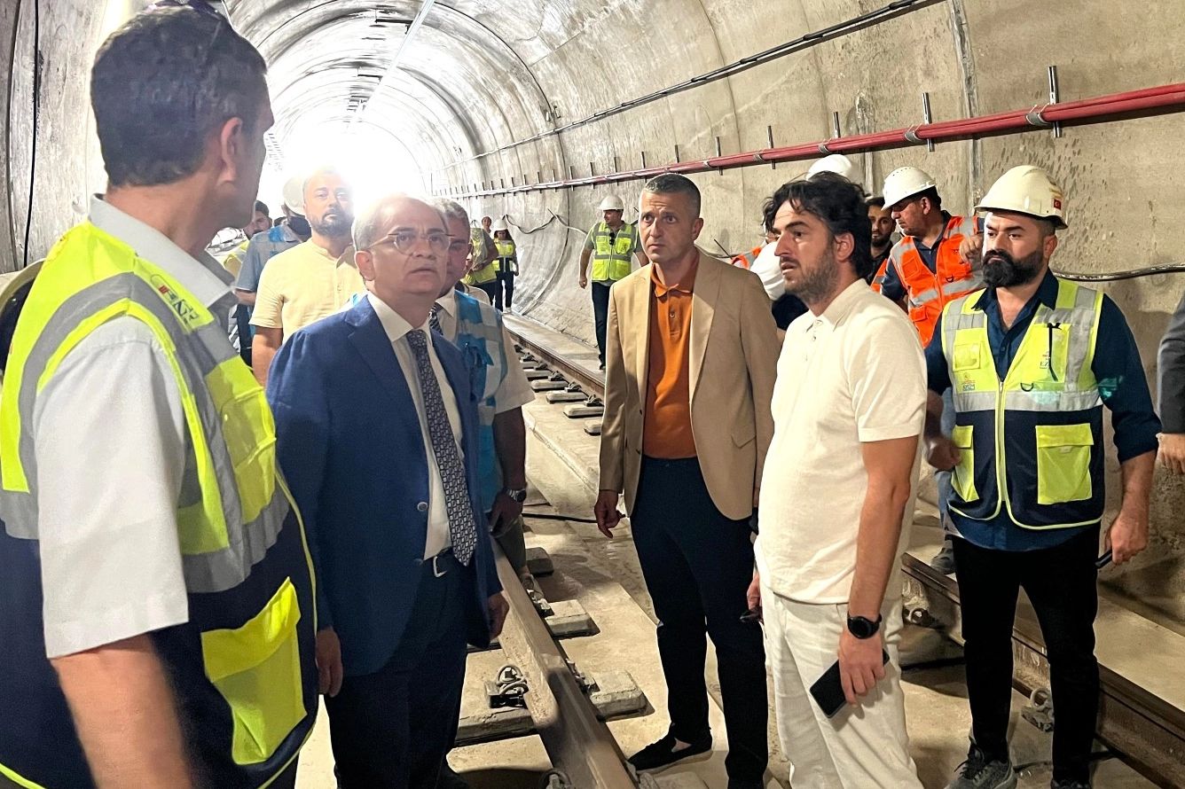 Baraçlı, Gebze-Darıca Metro projesini inceledi -