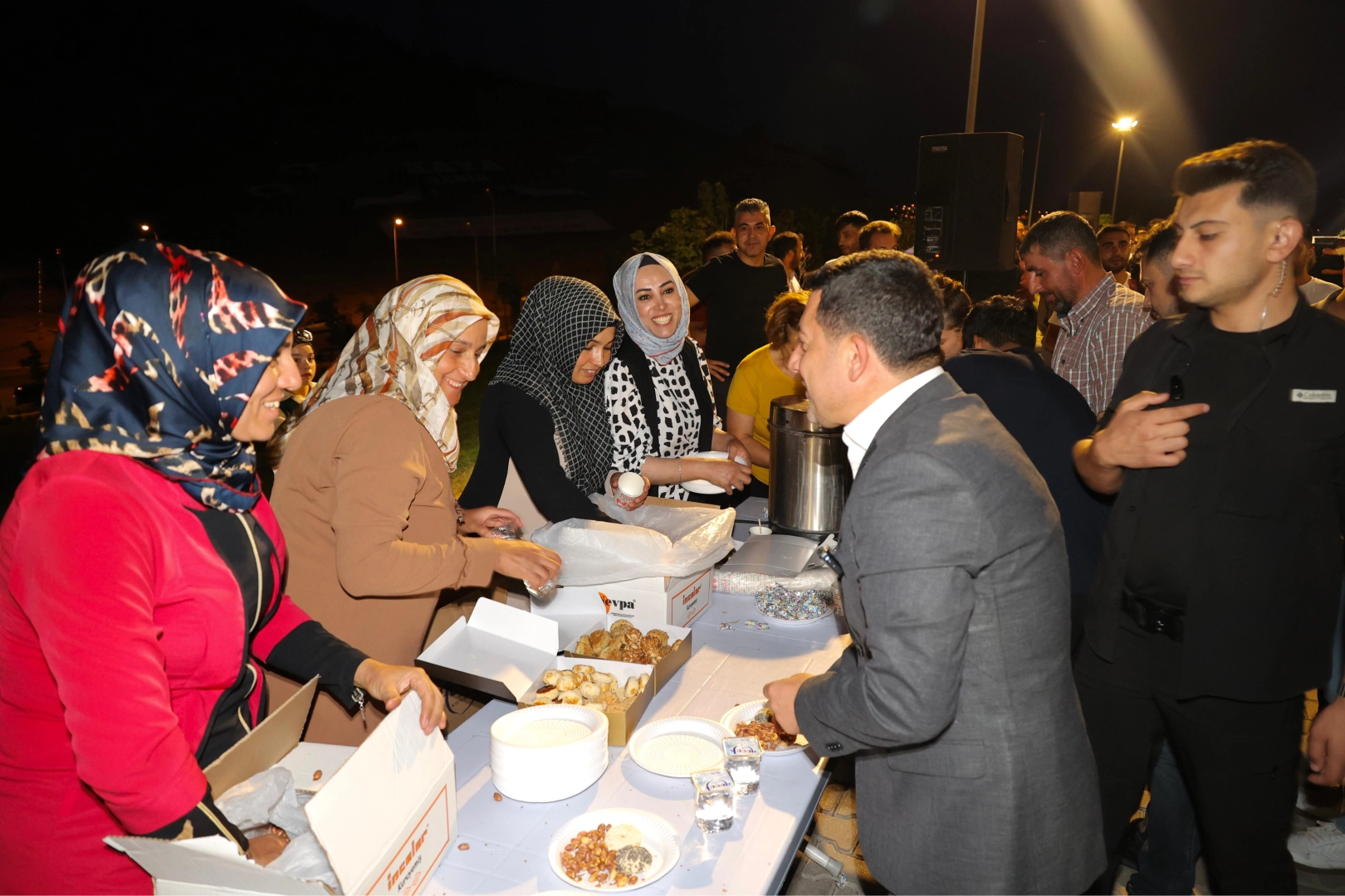 Başkan Arı:“Kardeşlik tohumunu ekmekten başka çaremiz yok” -
