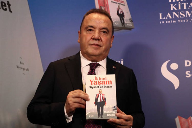 Başkan Böcek, 2. kitabını tanıttı -