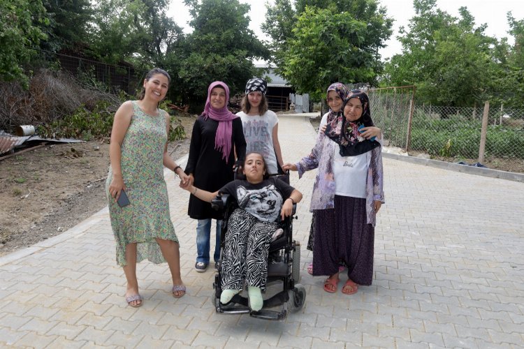 Başkan Büyükakın, engelli gencin yol isteğini yerine getirdi -