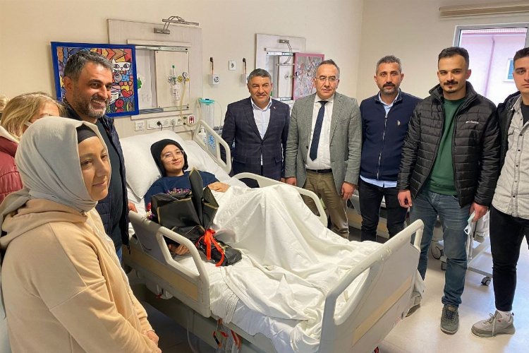 Başkan Şayir’den Aleyna Ölmez’e ziyaret -