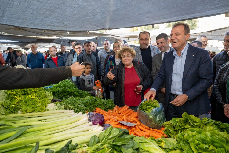 Başkan Seçer pazar esnafını dinledi -