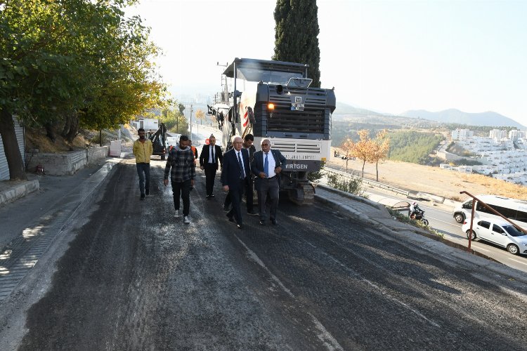 Başkan Selvitopu'ndan asfalt denetimi -