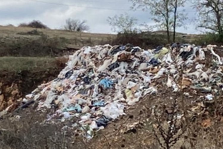 Başkan Tekin’den çevreyi kirletenlere sert tepki -