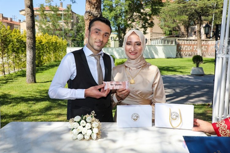 Başkan Yalçın’dan anlamlı nikah hatırası 2 bini aştı -