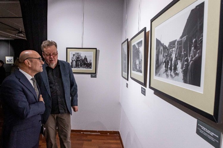 Batıdan Doğu’ya Asya Sergisi İzmir’de açıldı -