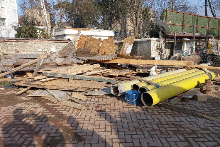 İBB Anadolu Hisarı'ndaki kaçak yapıyı mühürledi -