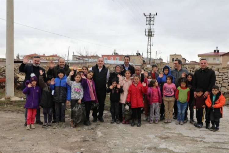 İBB'den Niğde'ye bot ve mont yardımı -