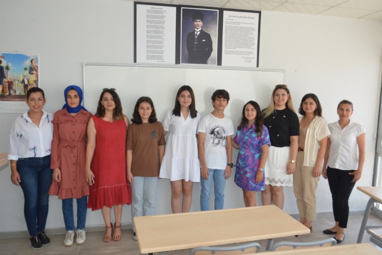 Belediye, öğrencilerin lise hayallerine köprü oluyor -