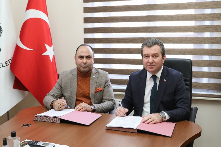 Bergama Belediyesi’nde 'toplu' sevinç -