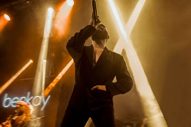 Berkay'dan çifte performans -