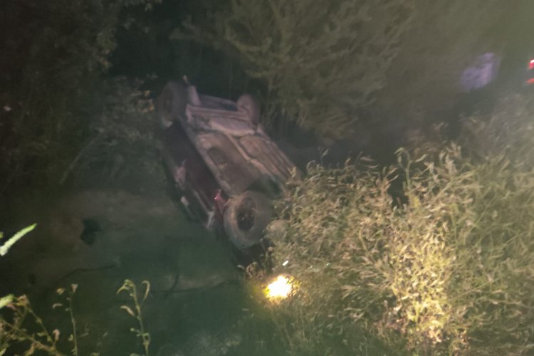 Bilecik Pazaryeri'nde otomobil şarampole uçtu: 1 yaralı -