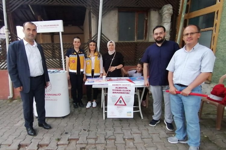 Bilecik Pazaryeri'nde sağlık ekiplerinden kene bilgilendirmesi -