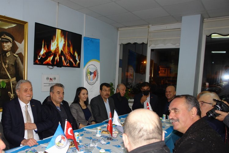 Bilecik Pazaryerililer Bozüyük’te bir araya geldi -