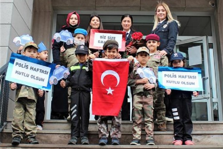 Bilecik'te Kur'an kursu öğrencilerinden Emniyet'e ziyaret -