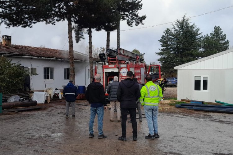 Bilecik’te şantiye yatakhanesinde çıkan yangın korkuttu -